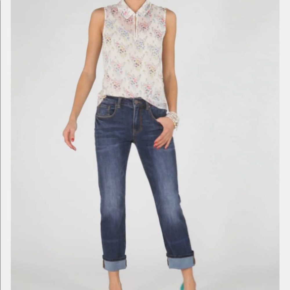 Essential Blouse - Picture 4 of 4